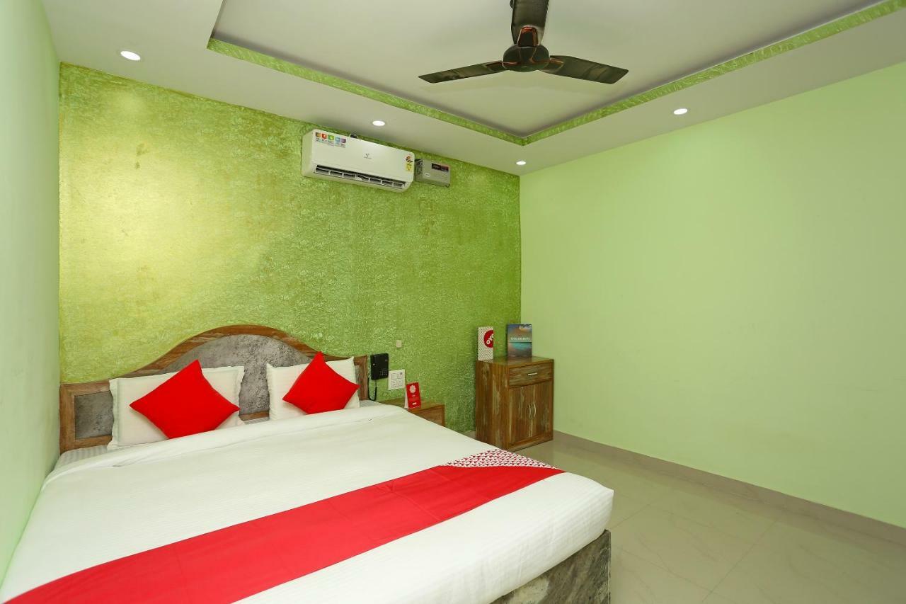 Oyo 18597 Satyam Hotel Meerut Eksteriør billede