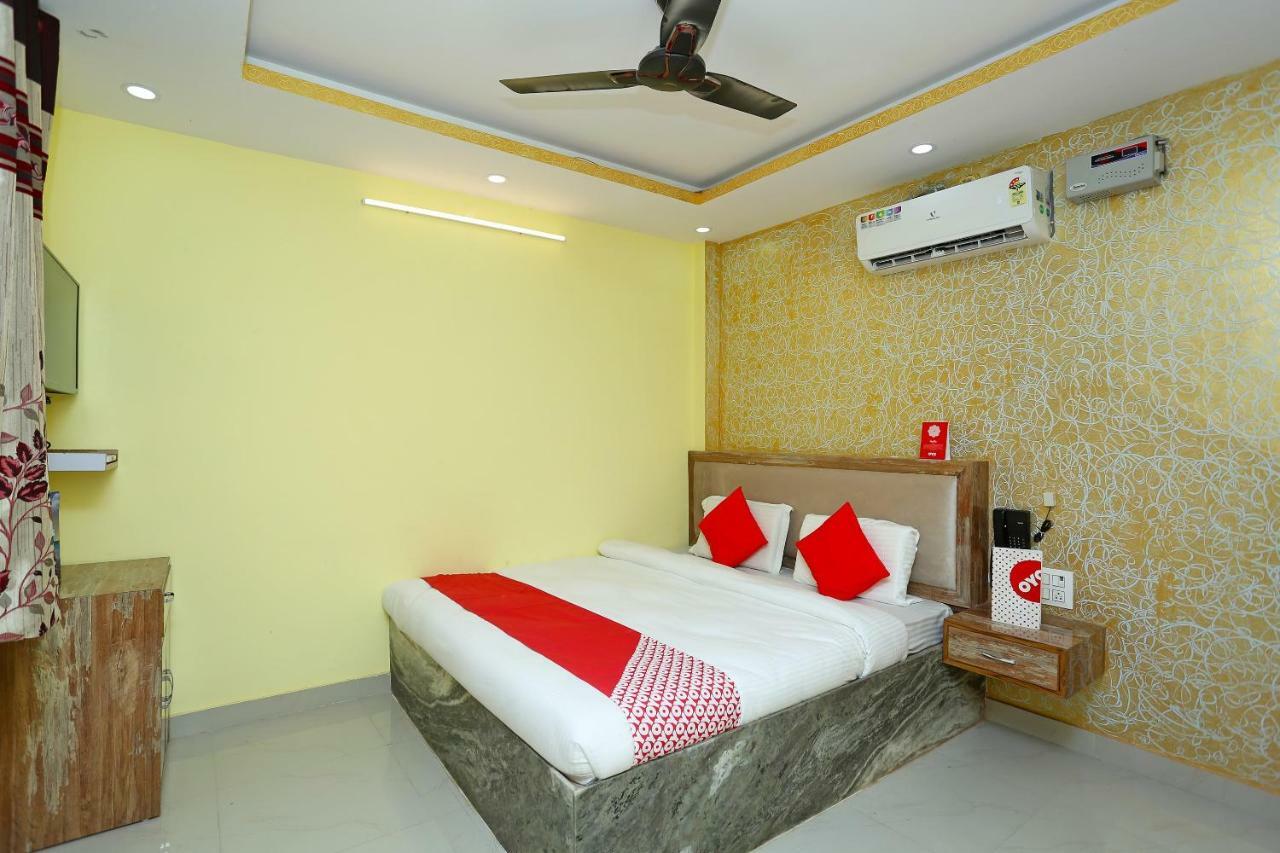 Oyo 18597 Satyam Hotel Meerut Eksteriør billede