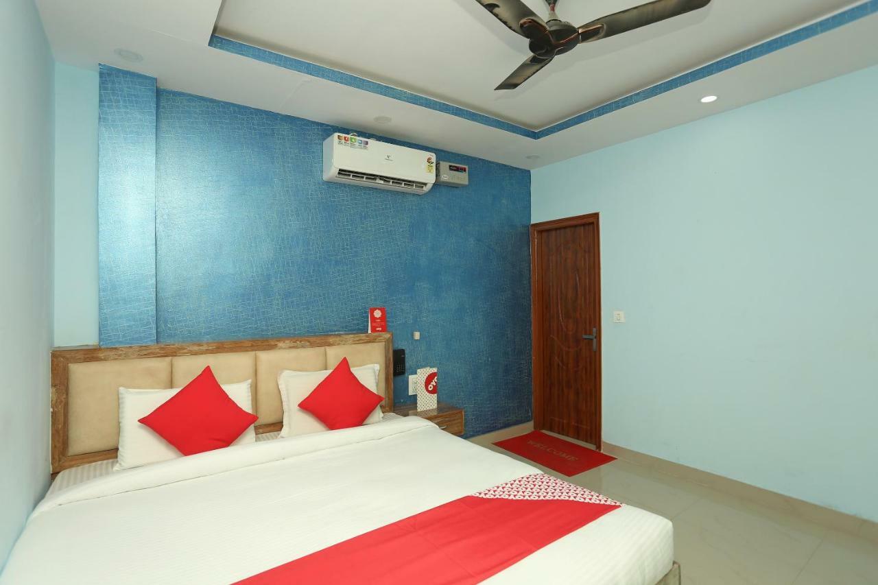 Oyo 18597 Satyam Hotel Meerut Eksteriør billede