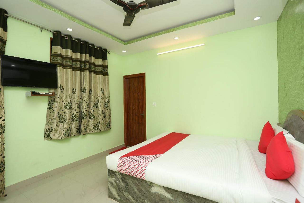 Oyo 18597 Satyam Hotel Meerut Eksteriør billede