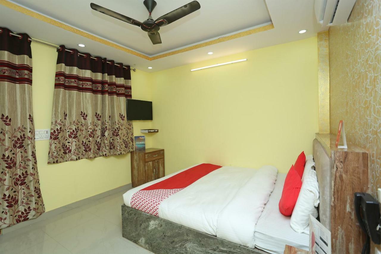 Oyo 18597 Satyam Hotel Meerut Eksteriør billede