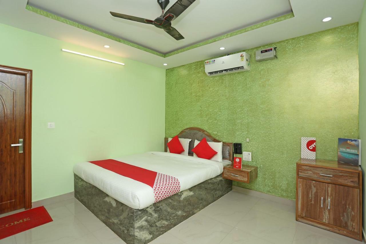 Oyo 18597 Satyam Hotel Meerut Eksteriør billede
