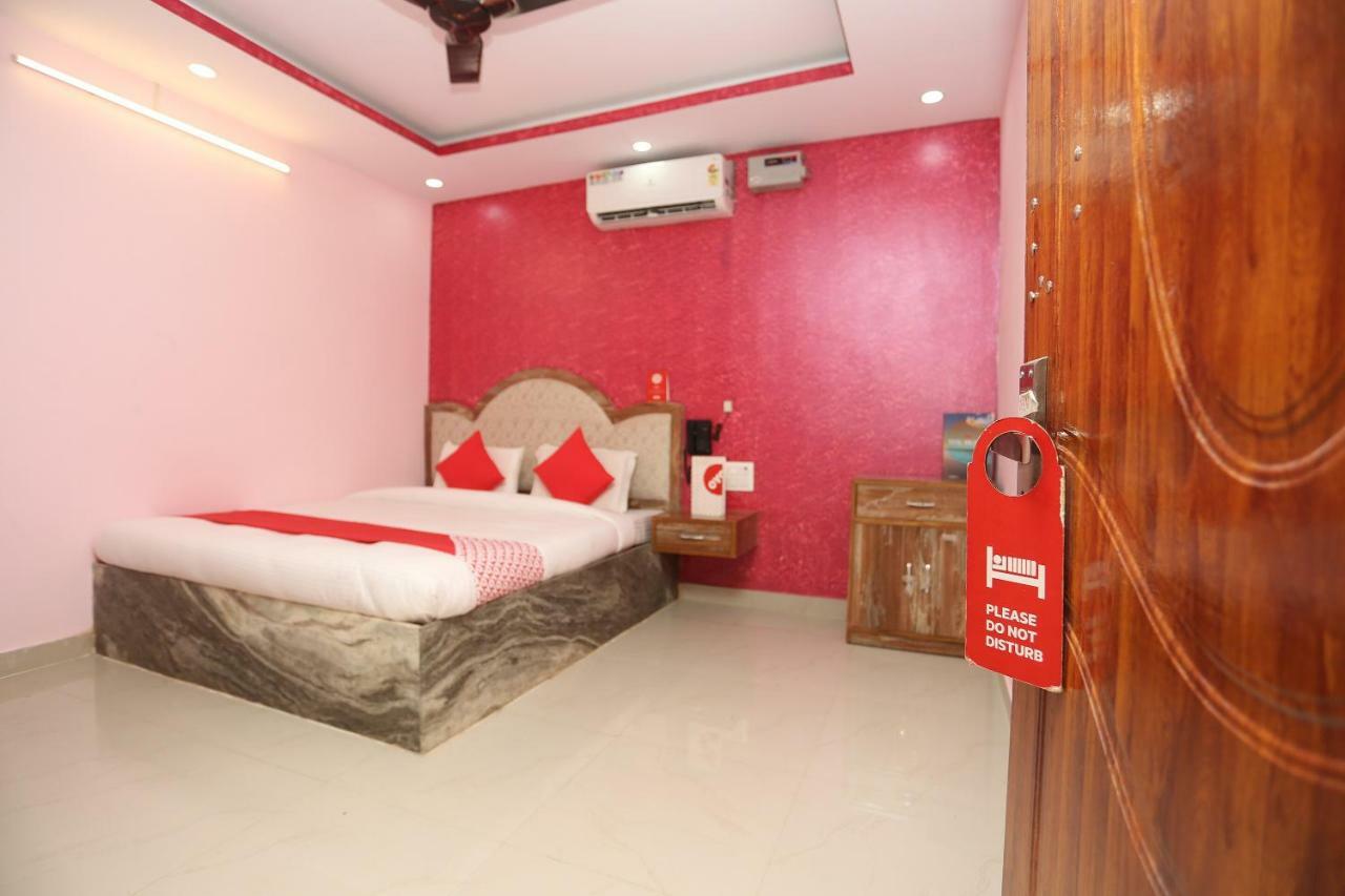 Oyo 18597 Satyam Hotel Meerut Eksteriør billede